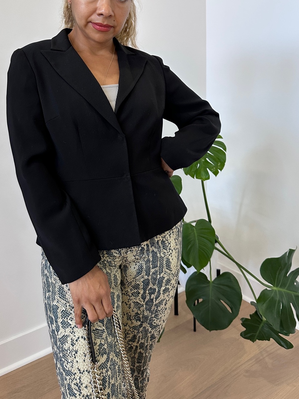 Women's Black Tailored Blazer - Classic Structured Fit